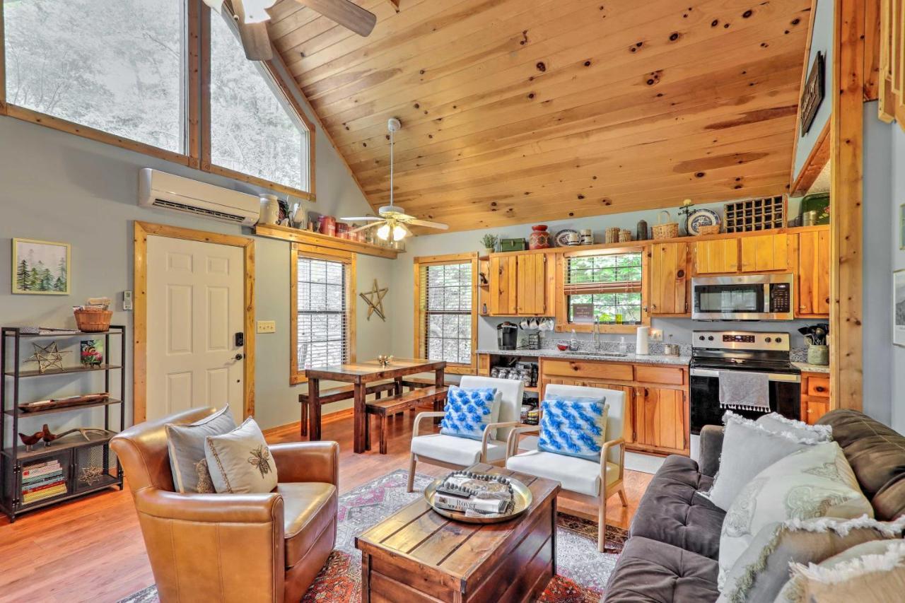 Bumblebee Cottage Murphy Retreat With Hot Tub Salem Екстериор снимка